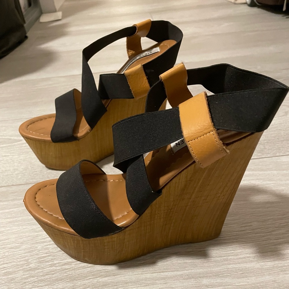 Steve Madden Wedges